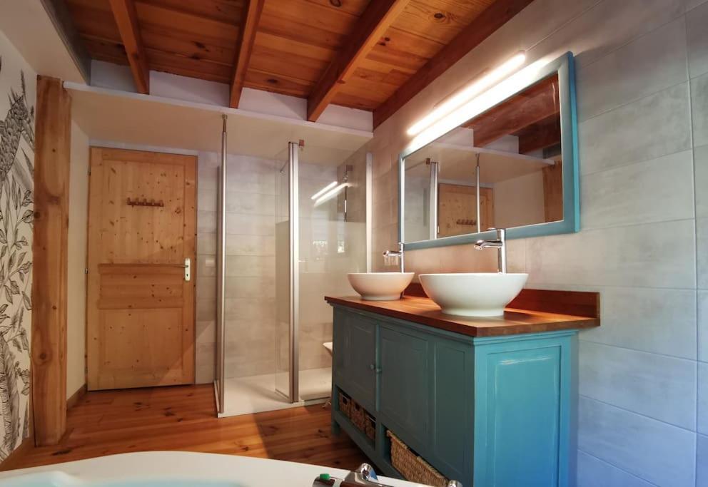 Cottage Les Pyrenees Au Bord De L'Eau Barbazan Екстер'єр фото